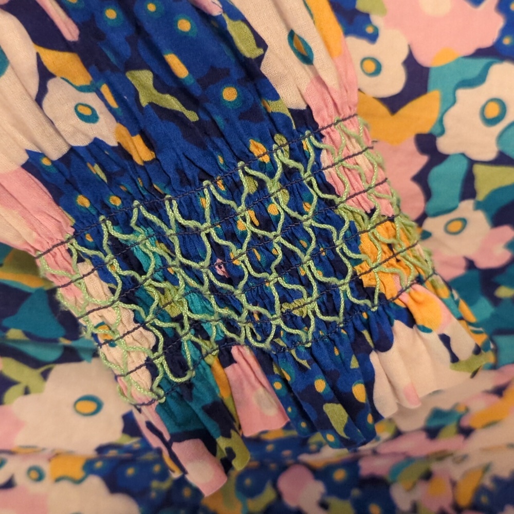 Tuckernuck Teagen Floral Popover Top size L - Picture 4 of 9